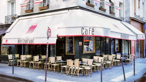 Little Café à Paris