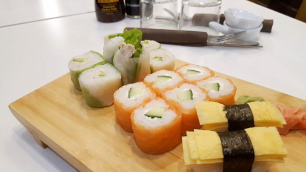 Nems et Sushi à Paris