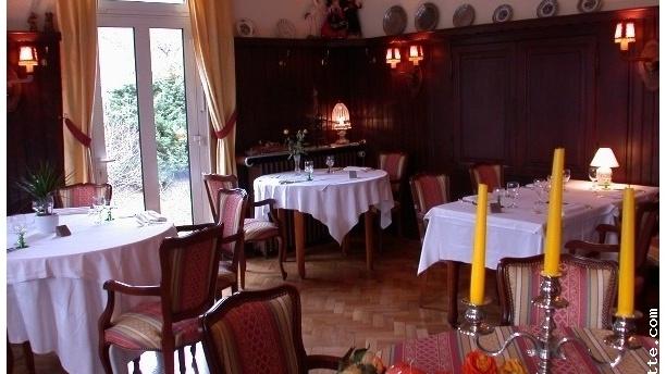 Restaurant des Vosges - Hôtel des Vosges à Lutzelbourg