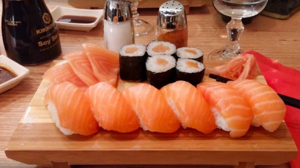 Waza Sushi à Paris